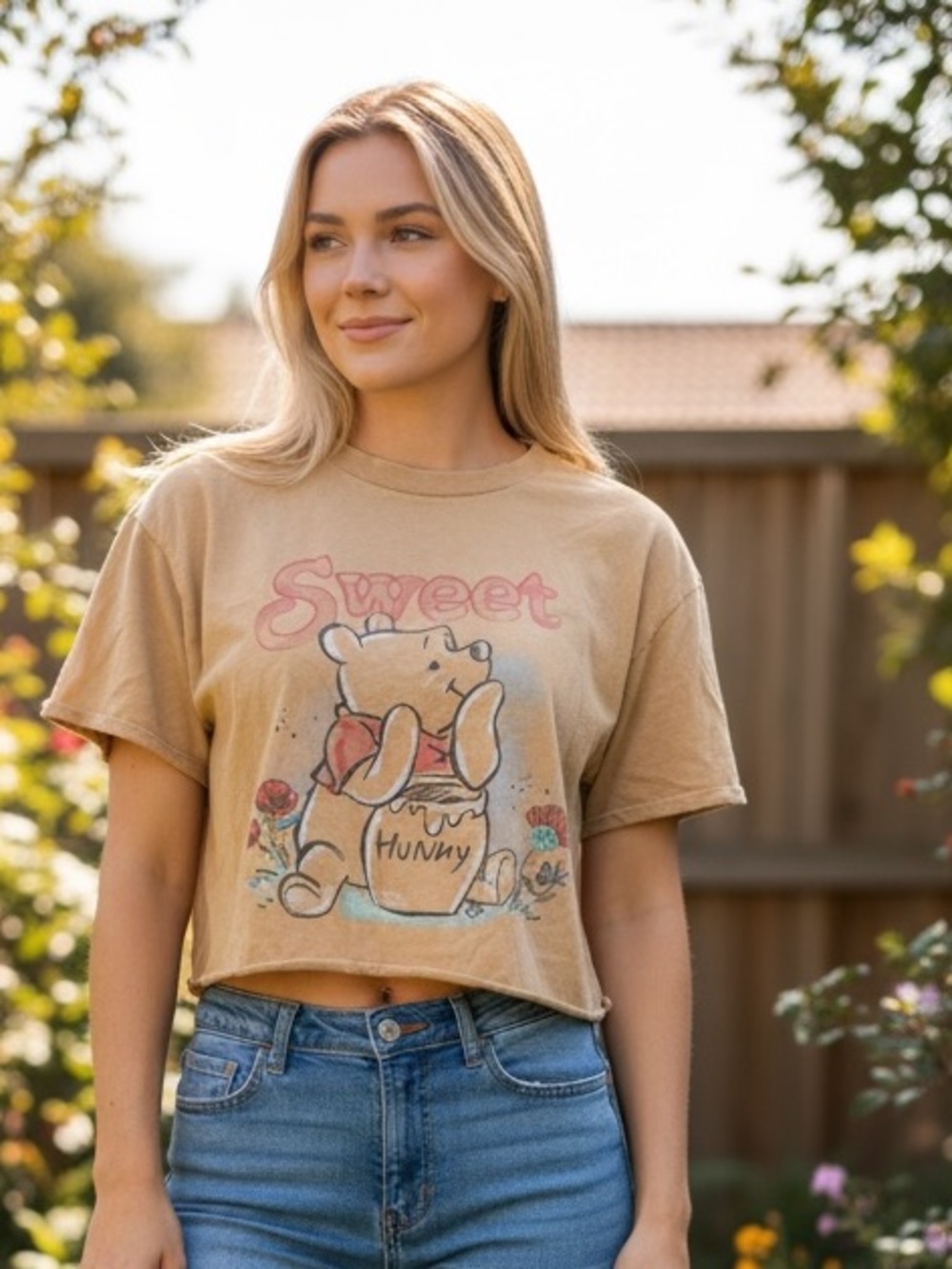 Winnie the Pooh Disney Sweet Hunny Cropped Tee Mustard Tan Size Large Raw Hem
